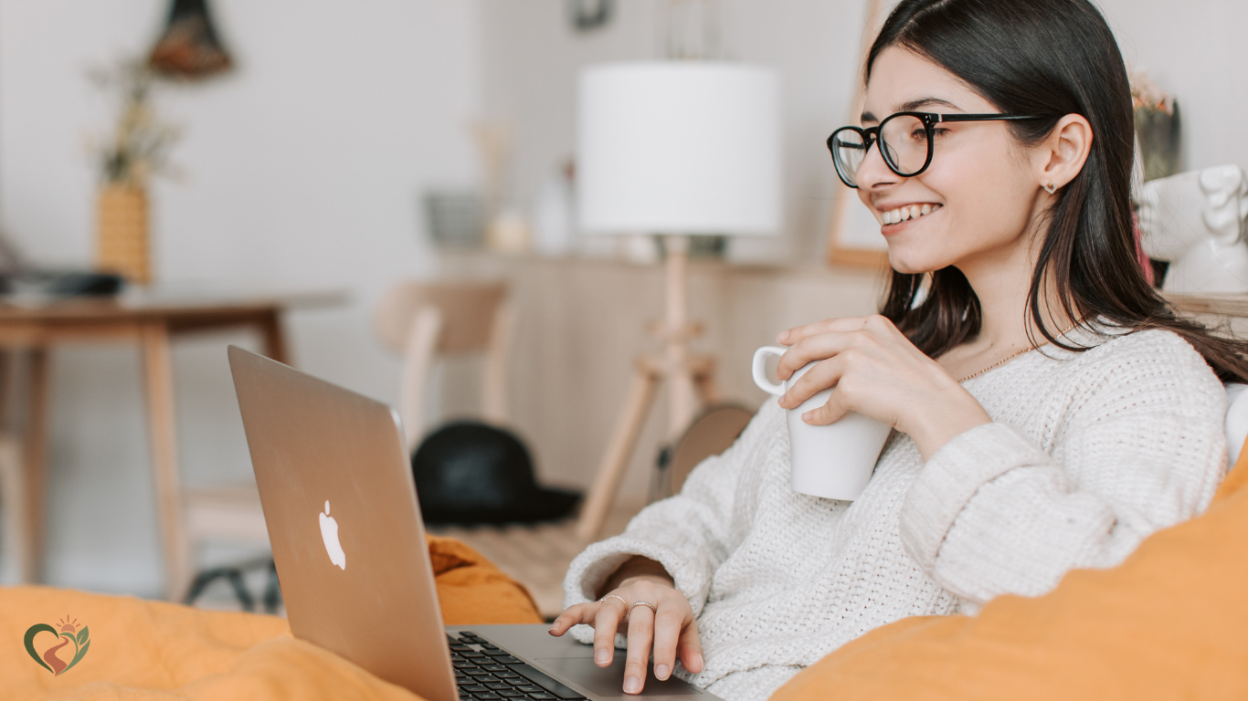 `Woman learning what to expect from a coaching session during an online conversation`